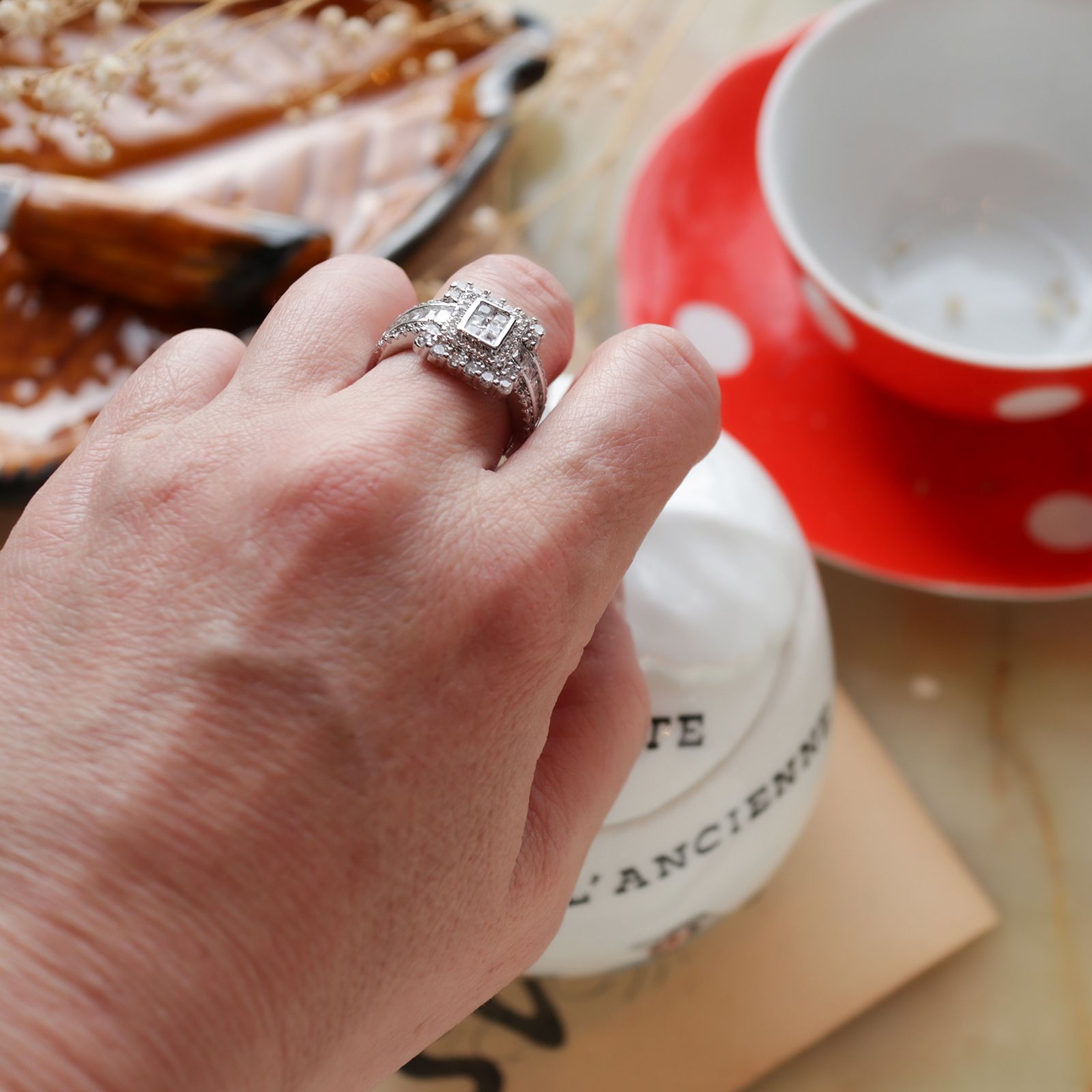 「スクエアゴージャス」デッドストックリング イギリス