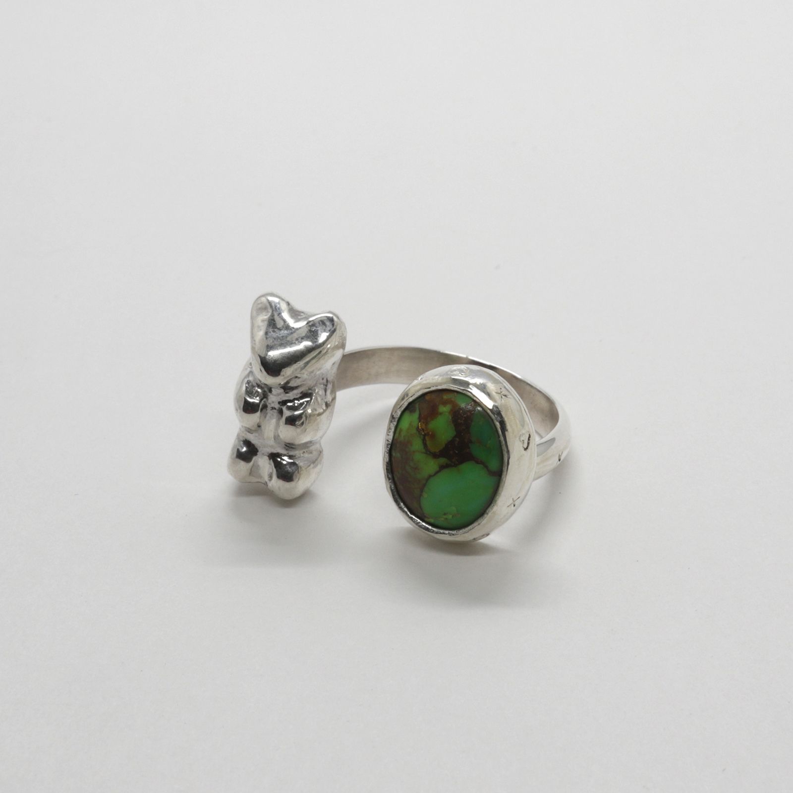 「Bear & Stone Ring 〇」リング