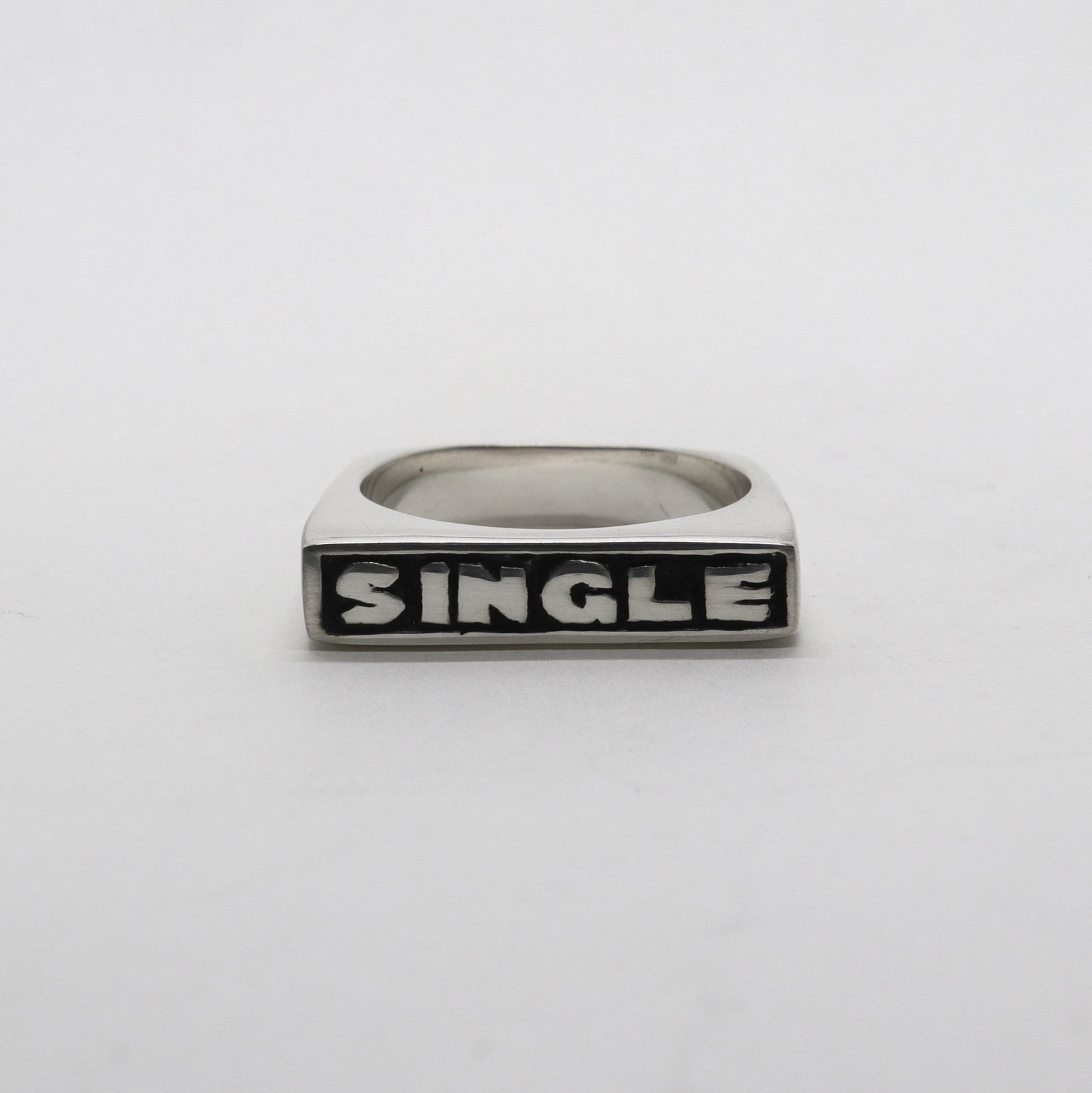 「The Single Ring」リング