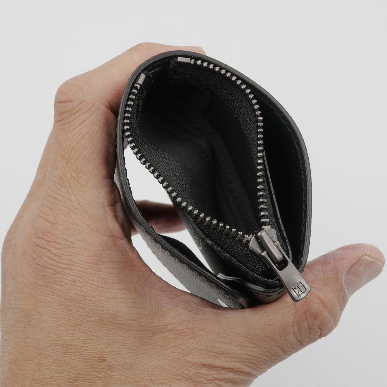 「小さく薄い財布SAKU ver.3 Plus Noblessa」black