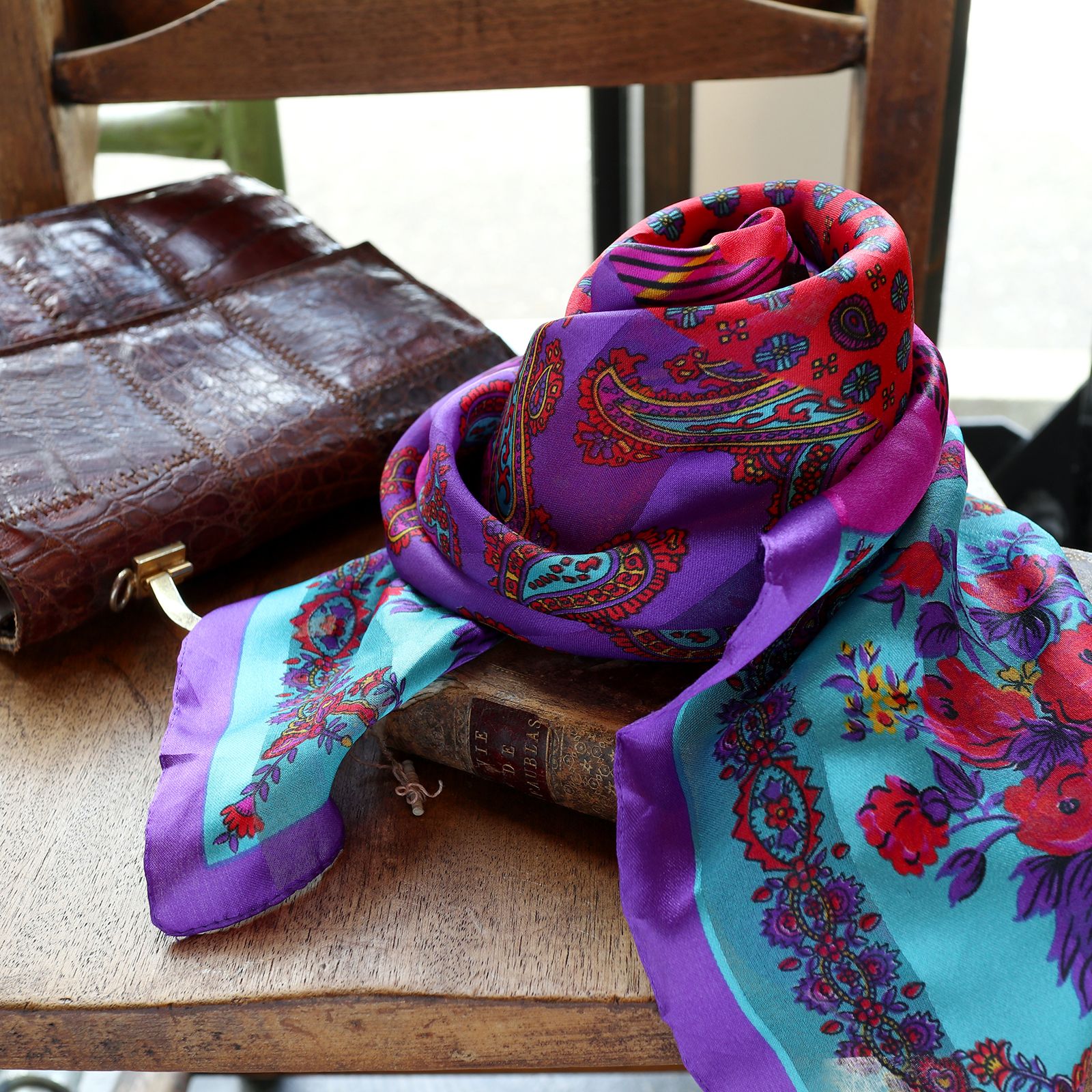 「ポイズンペイズリー」ヴィンテージスカーフ ヨーロッパ