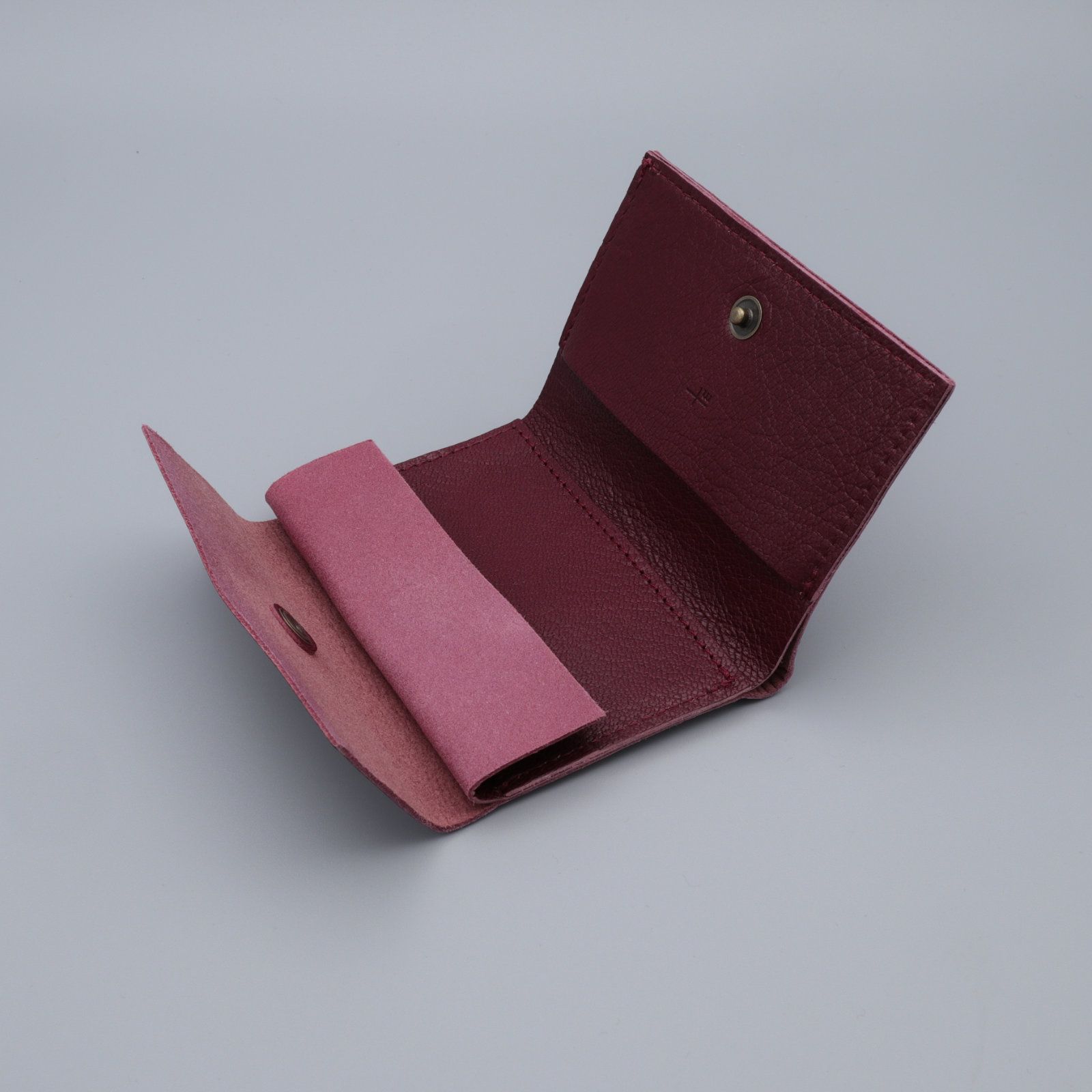 「straccio goat II」ミニ財布 パープル