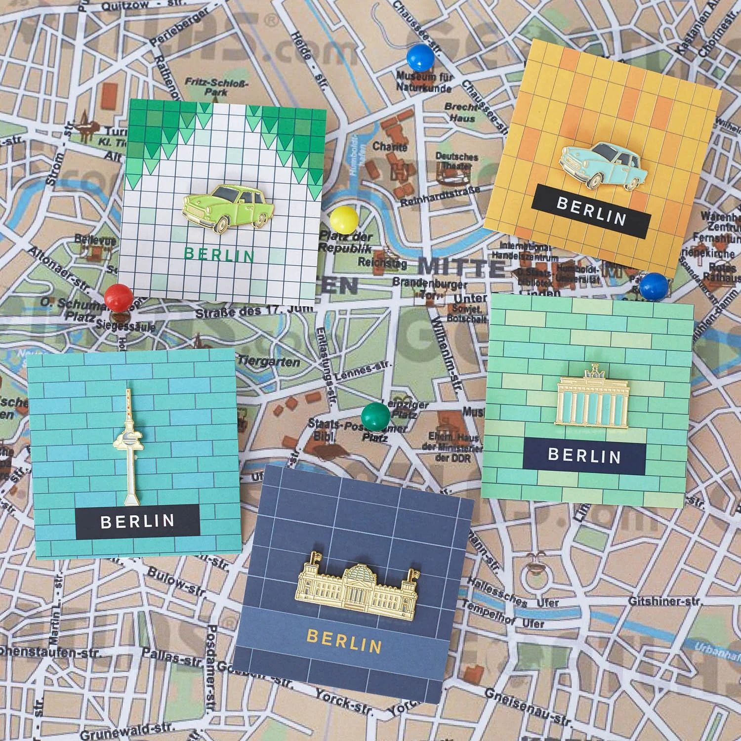 「Trabant Green」ピンズ ベルリンコレクション