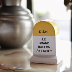 「LE GRAND BALLON」標識 石膏オブジェ 1990s フランス