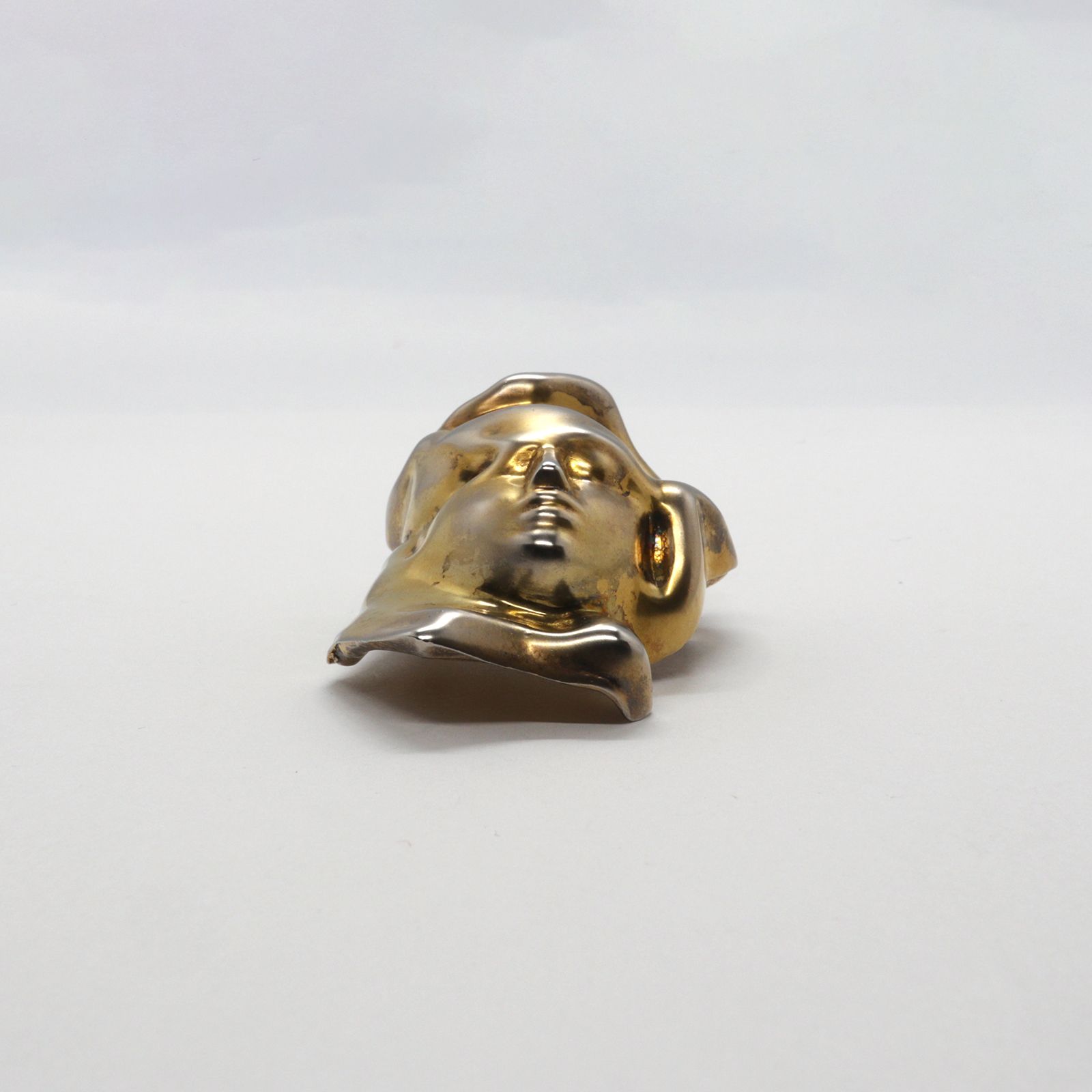 「レディメタル」ブローチ EAU DU SOIR フランス