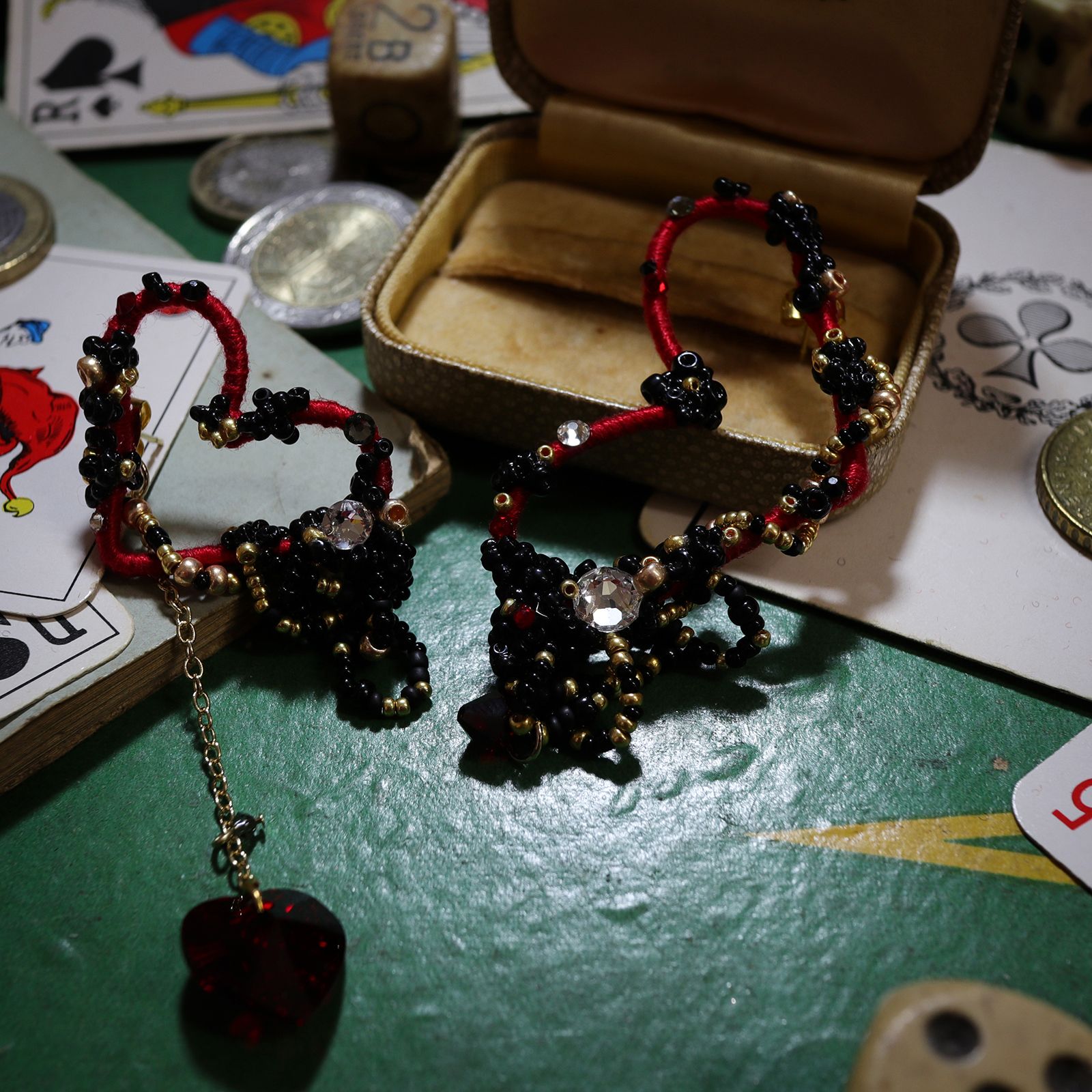 「tresor CADEAUX」ピアス【CASINO de sachikosim】