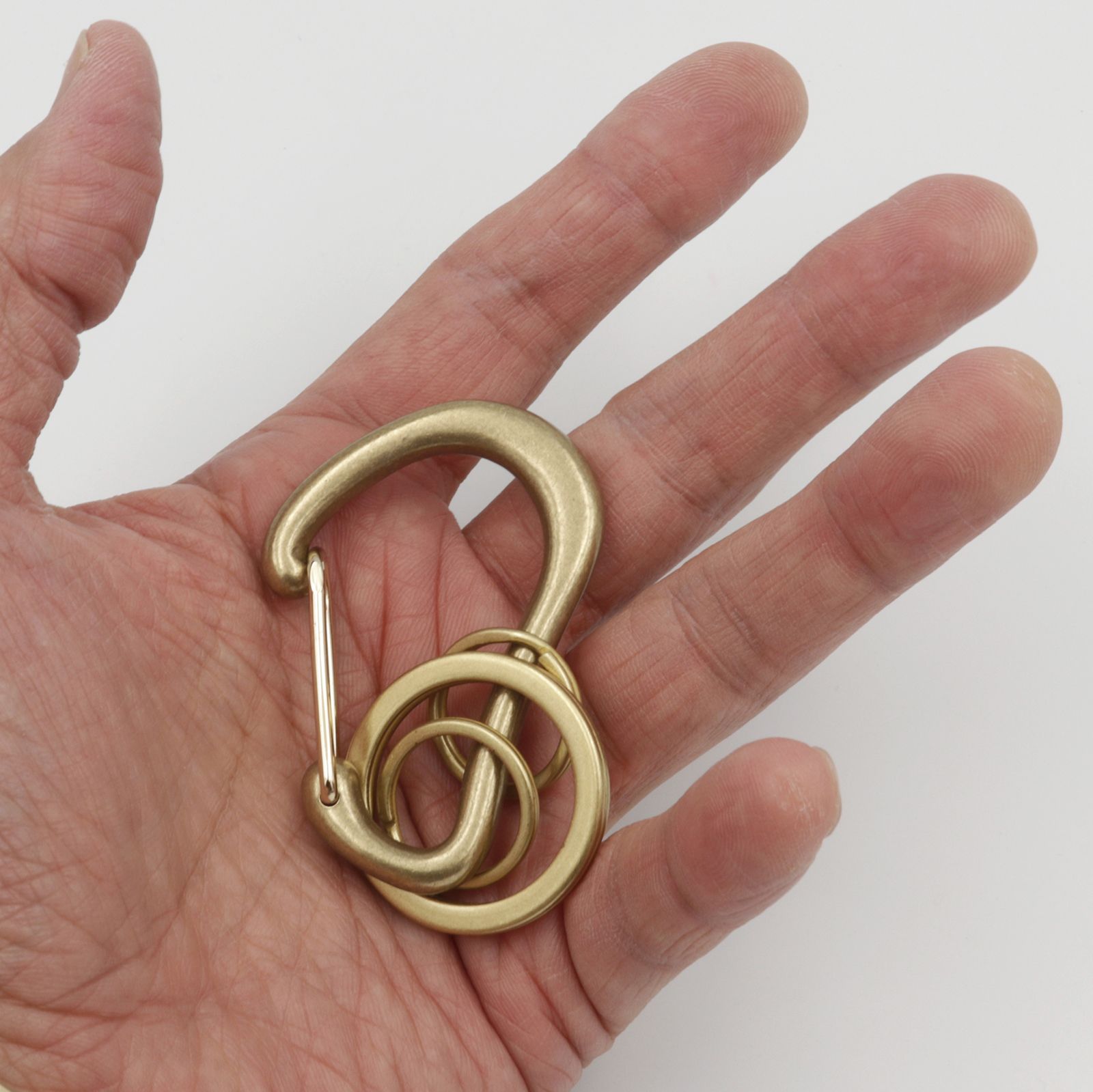 「BRASS KARABINER KEYRING」キーリング ブラック