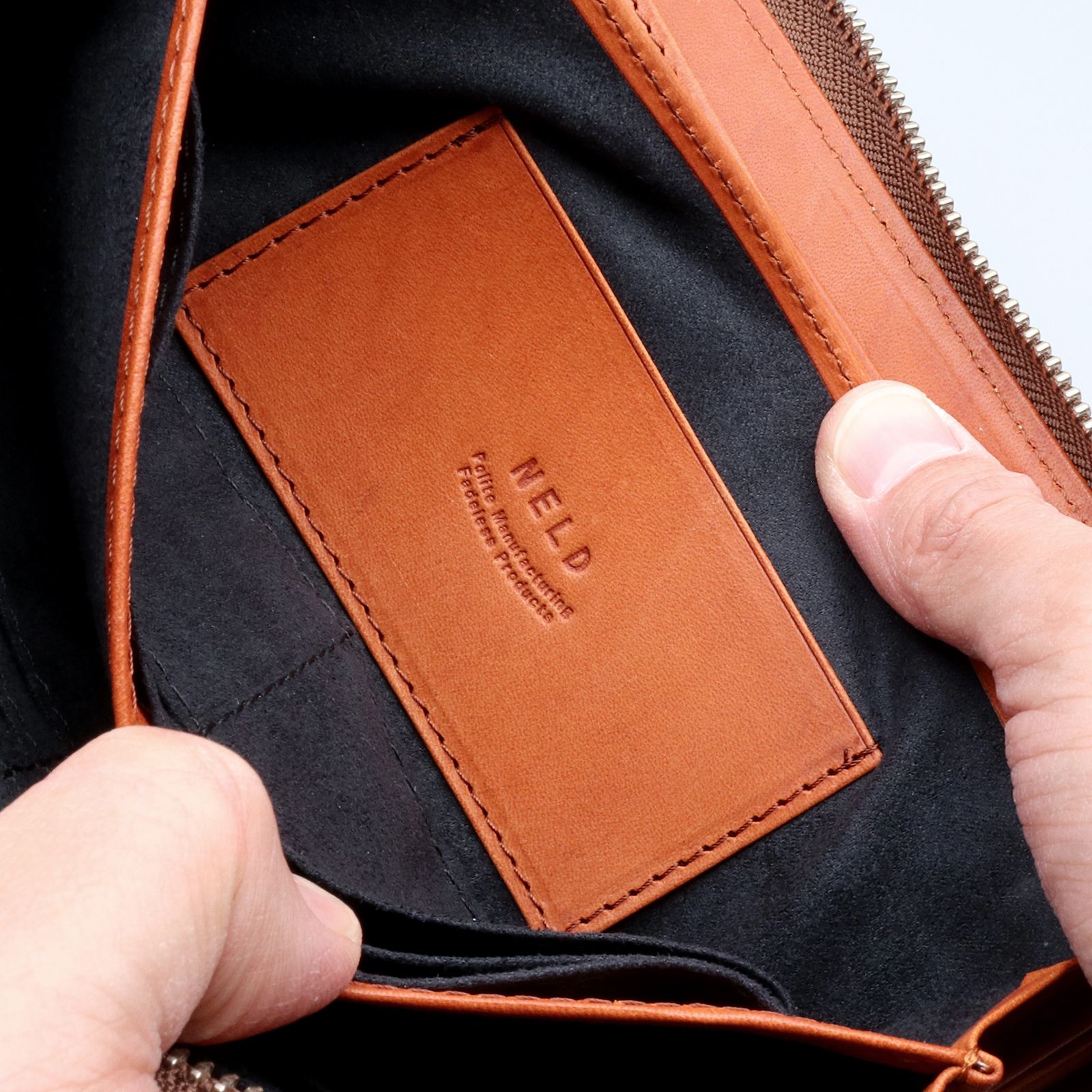 「TONE」ラウンド長財布 キャメル