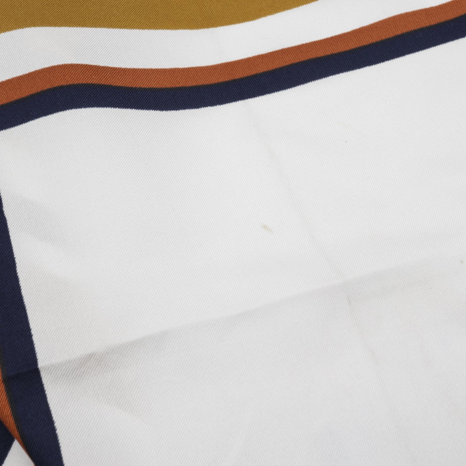 「モダンスクエア」ヴィンテージスカーフ ヨーロッパ