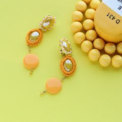 「Oval」イヤリング イエロー【collection de couleurs de sachikoism】