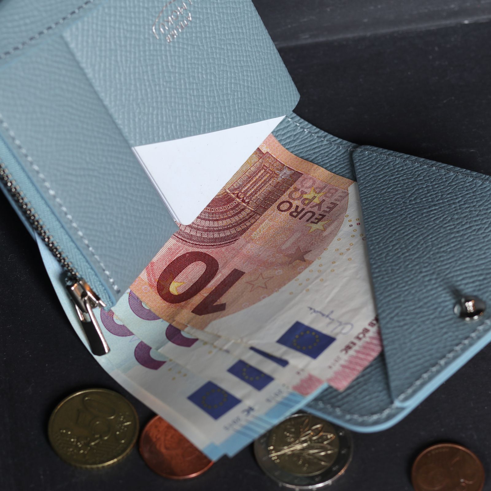 「小さく薄い財布SAKU ver.3 Plus Noblessa ノブレッサ」ライトグレー