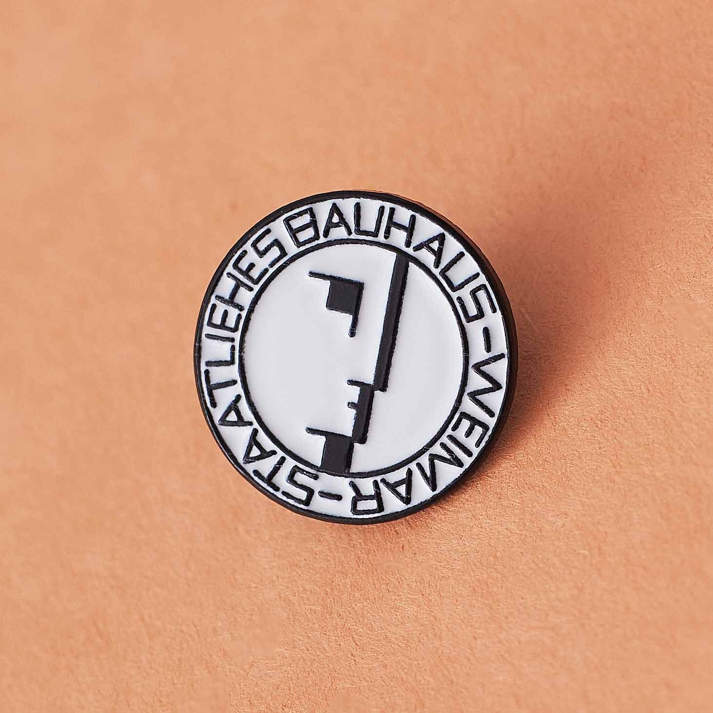 「Bauhaus Logo」ピンズ バウハウスコレクション