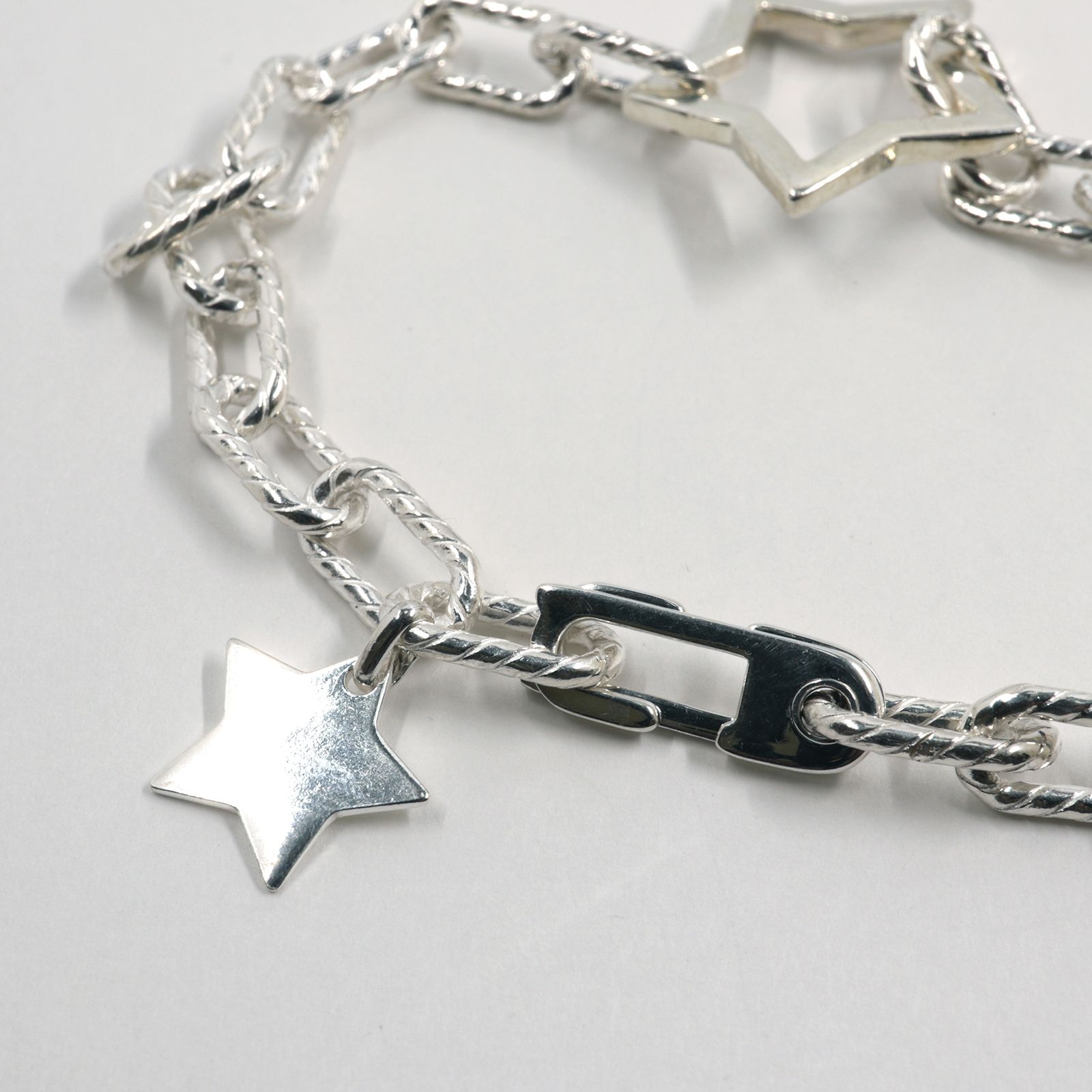 「TWIN STAR BRACELET」ブレスレット