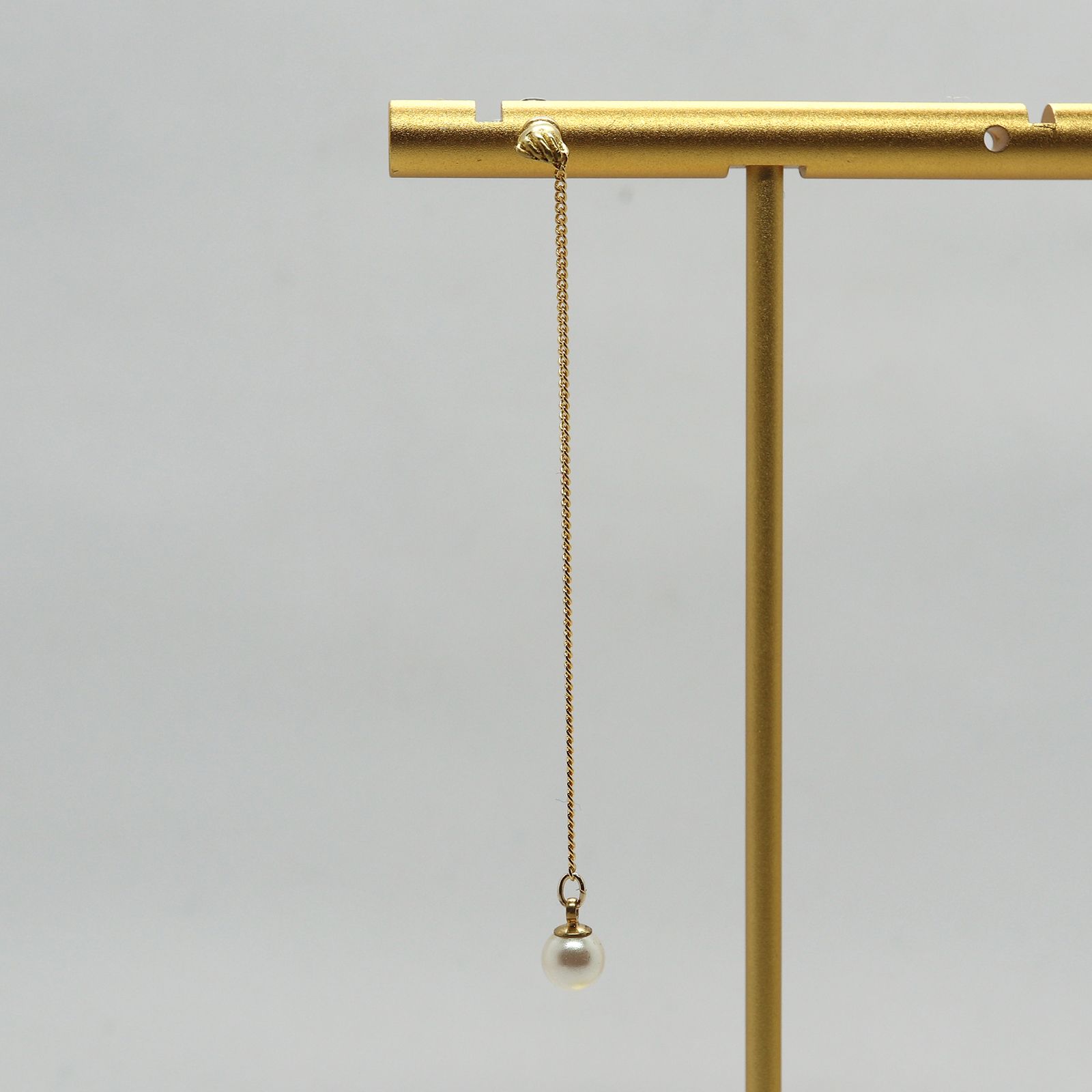 「hypnosis pierce」ピアス ホワイト