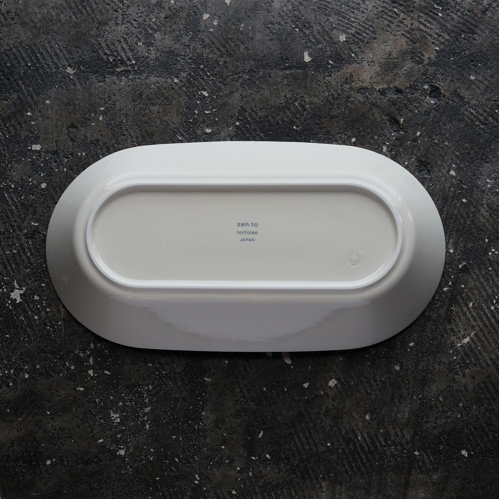「oval curry bowl」zen to 篠本拓宏