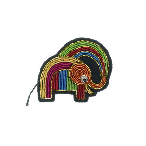 「Elephant in Pyjamas」ブローチ