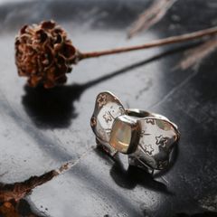 「Opal Ribbon Ring」リング