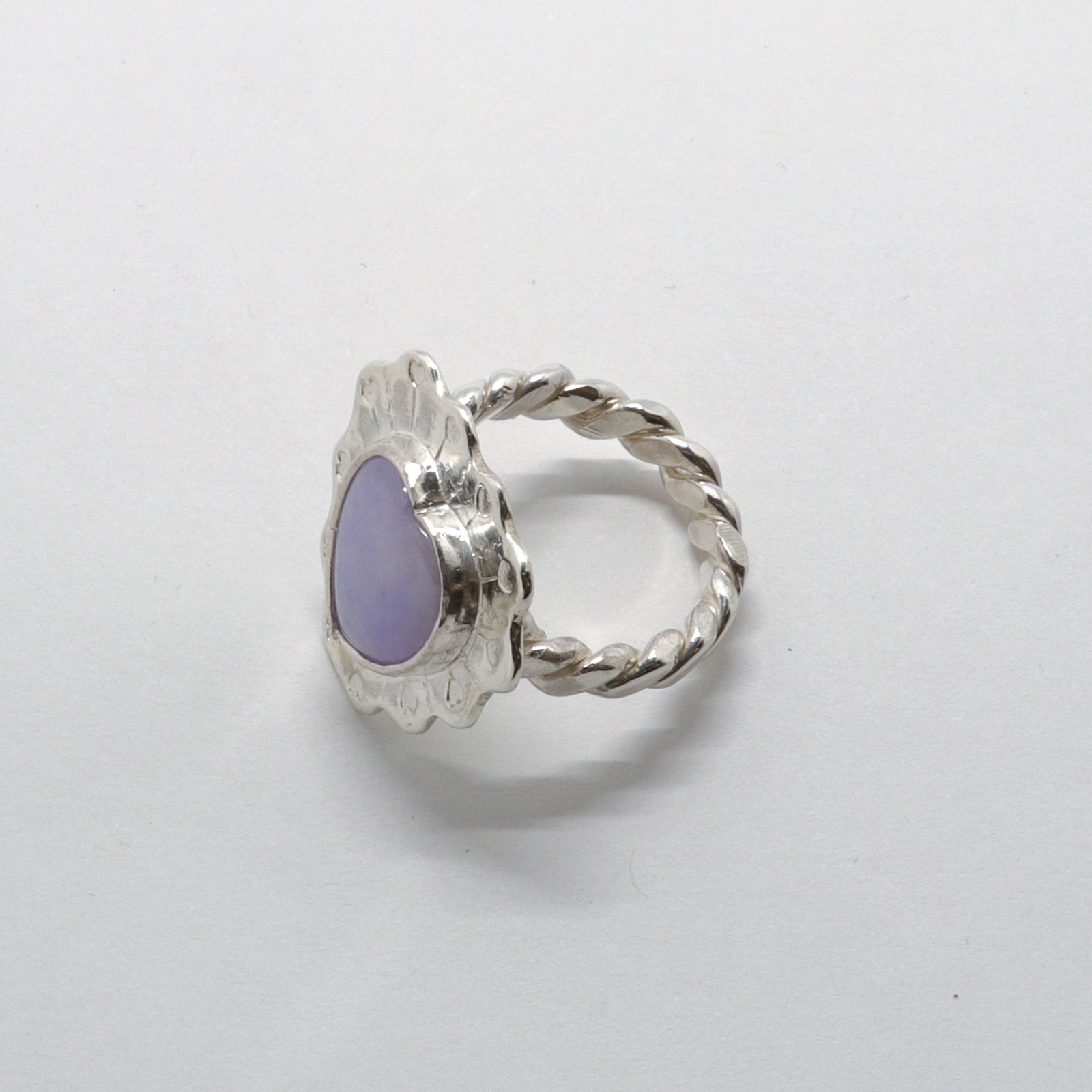 「Lavender Jade Heart Ring」リング