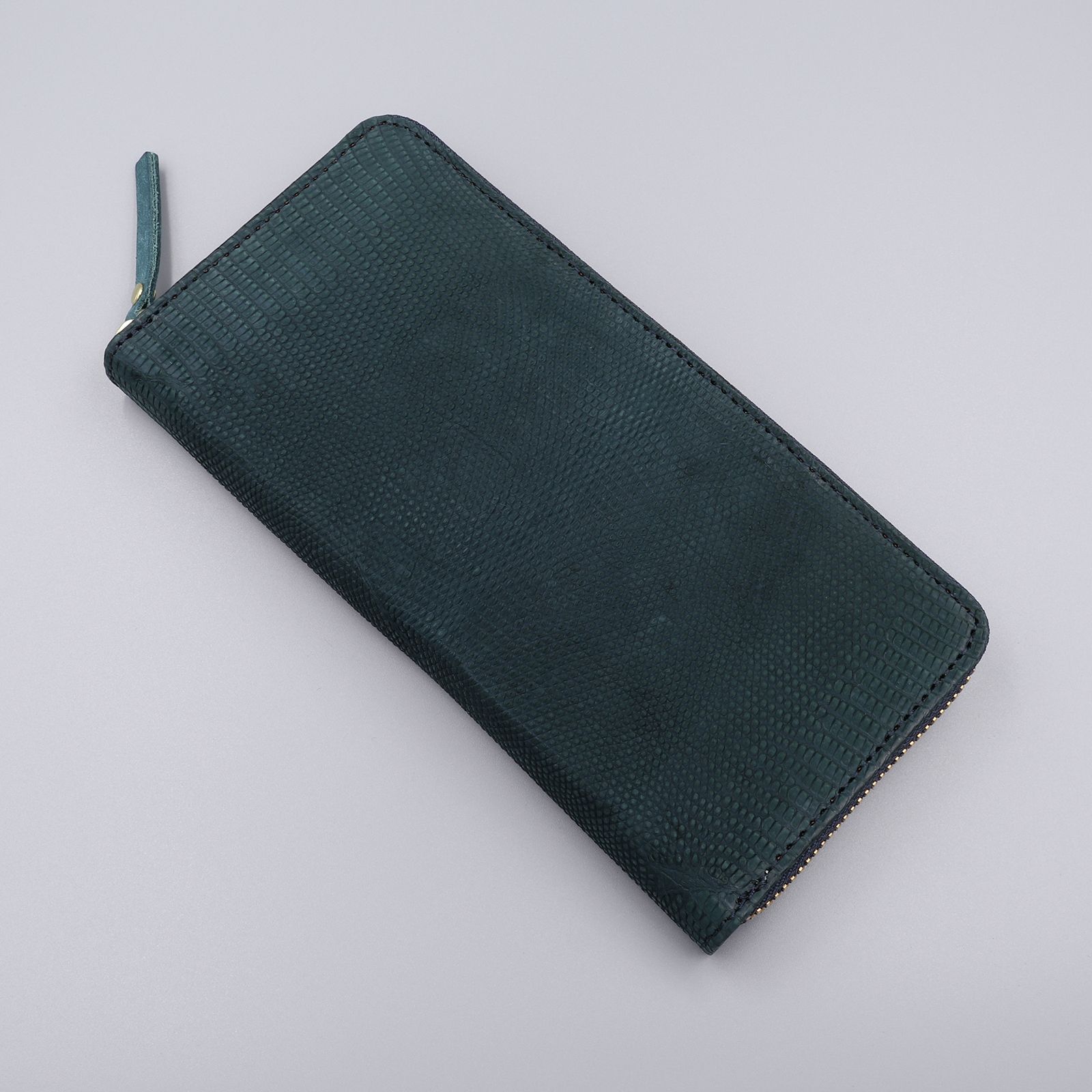 「LIZARD」ラウンド長財布
