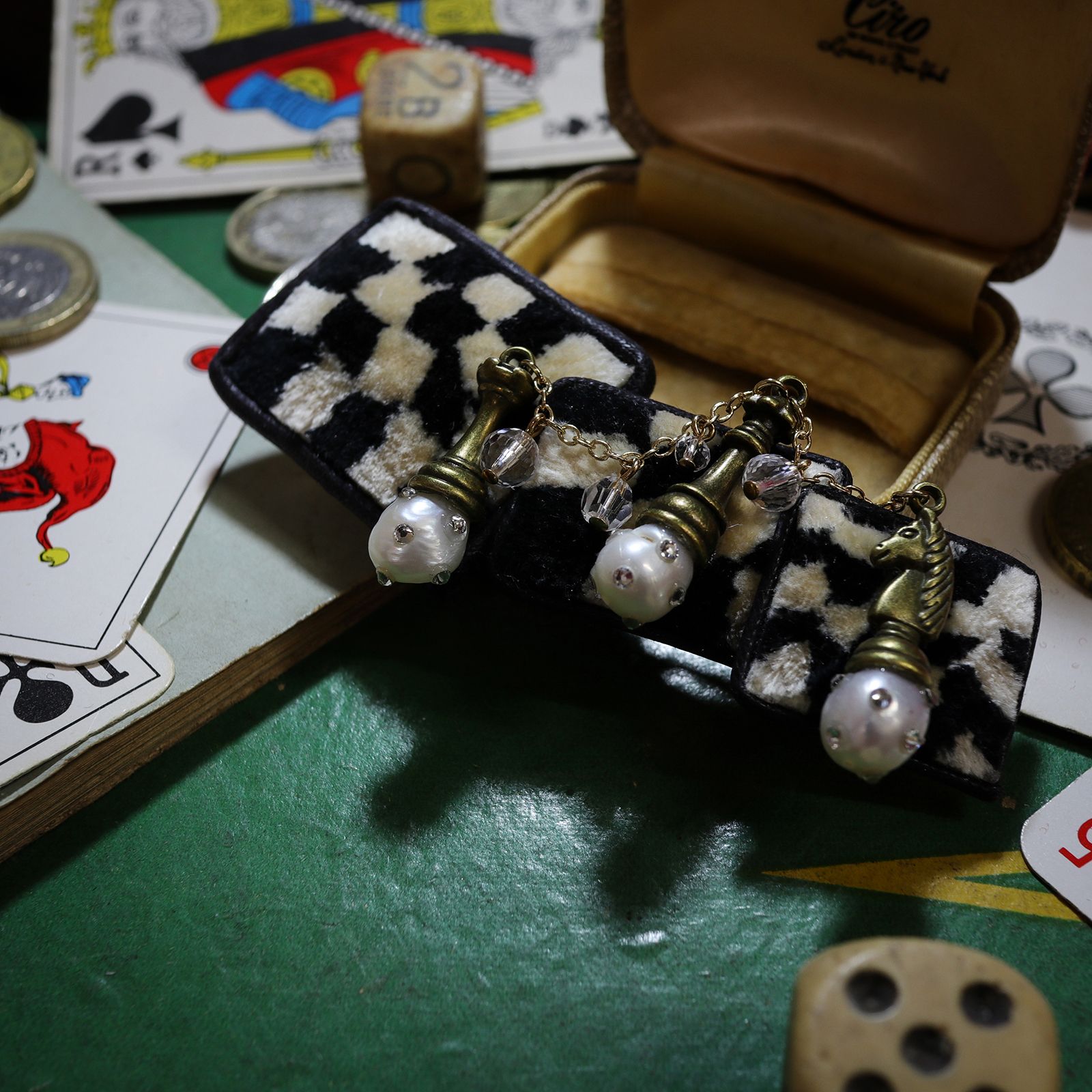「chess」バレッタ【CASINO de sachikosim】