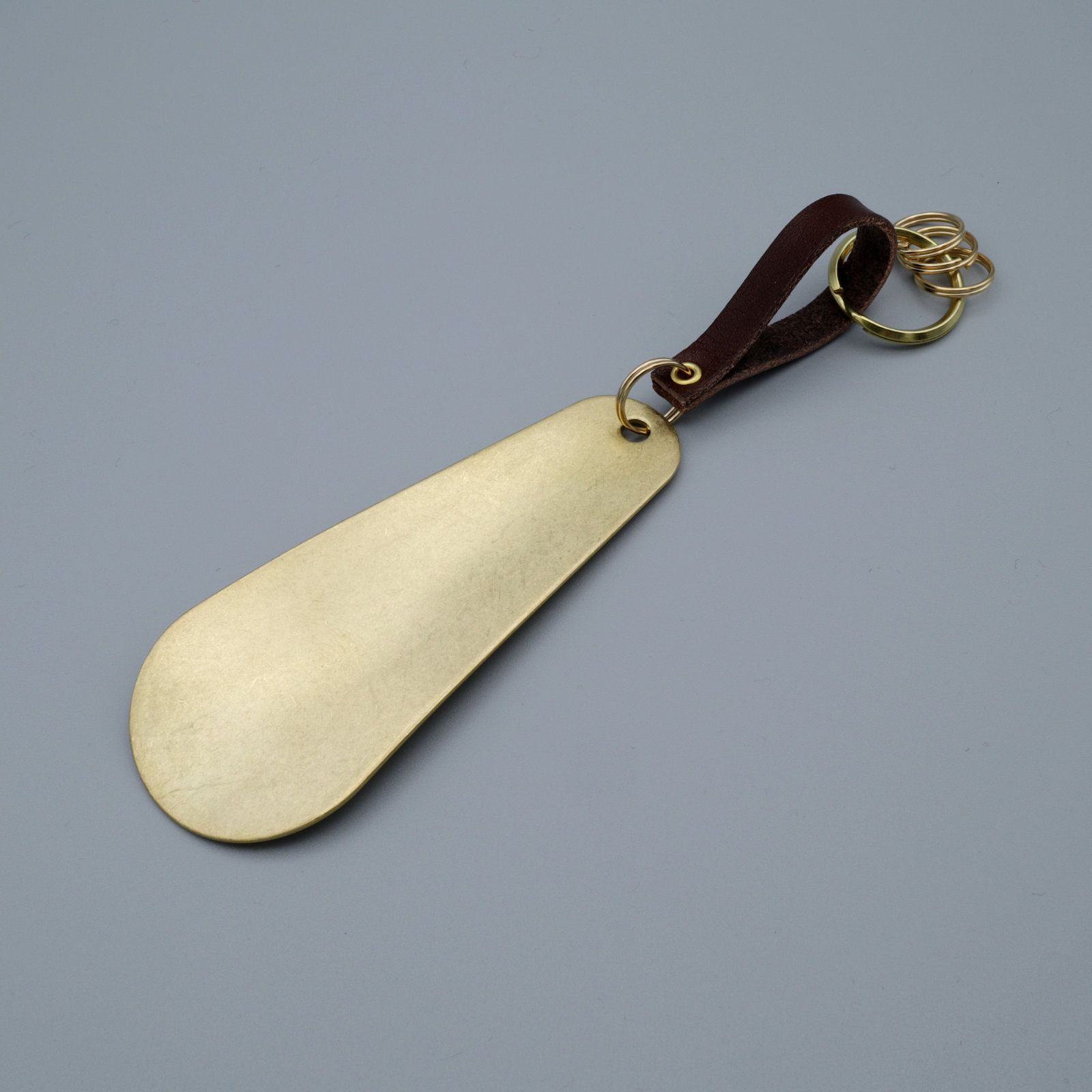 「BRASS SHOE HORN LEATHER KEY HOLDER」シューホーン・キーホルダー