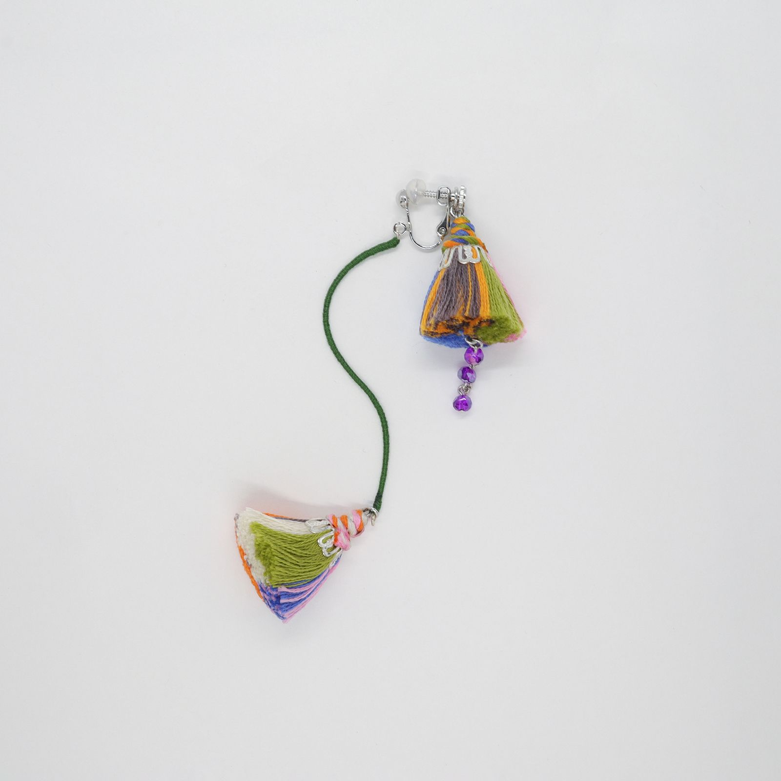 「Le conte de Pamellah つり鐘」イヤリング