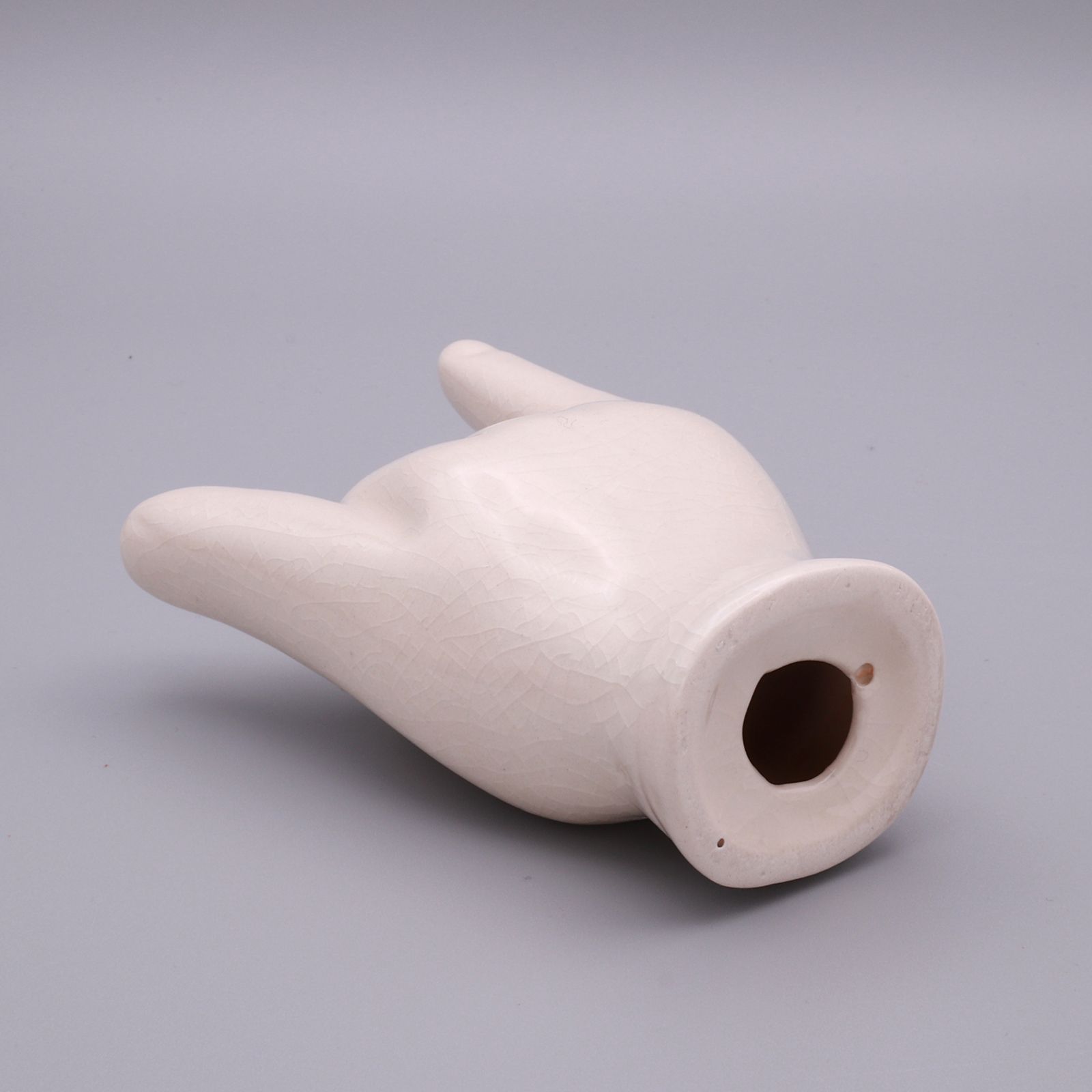 DETAIL INC. - Porcelain Hand Objet “Hang Loose” | corne/コルネ