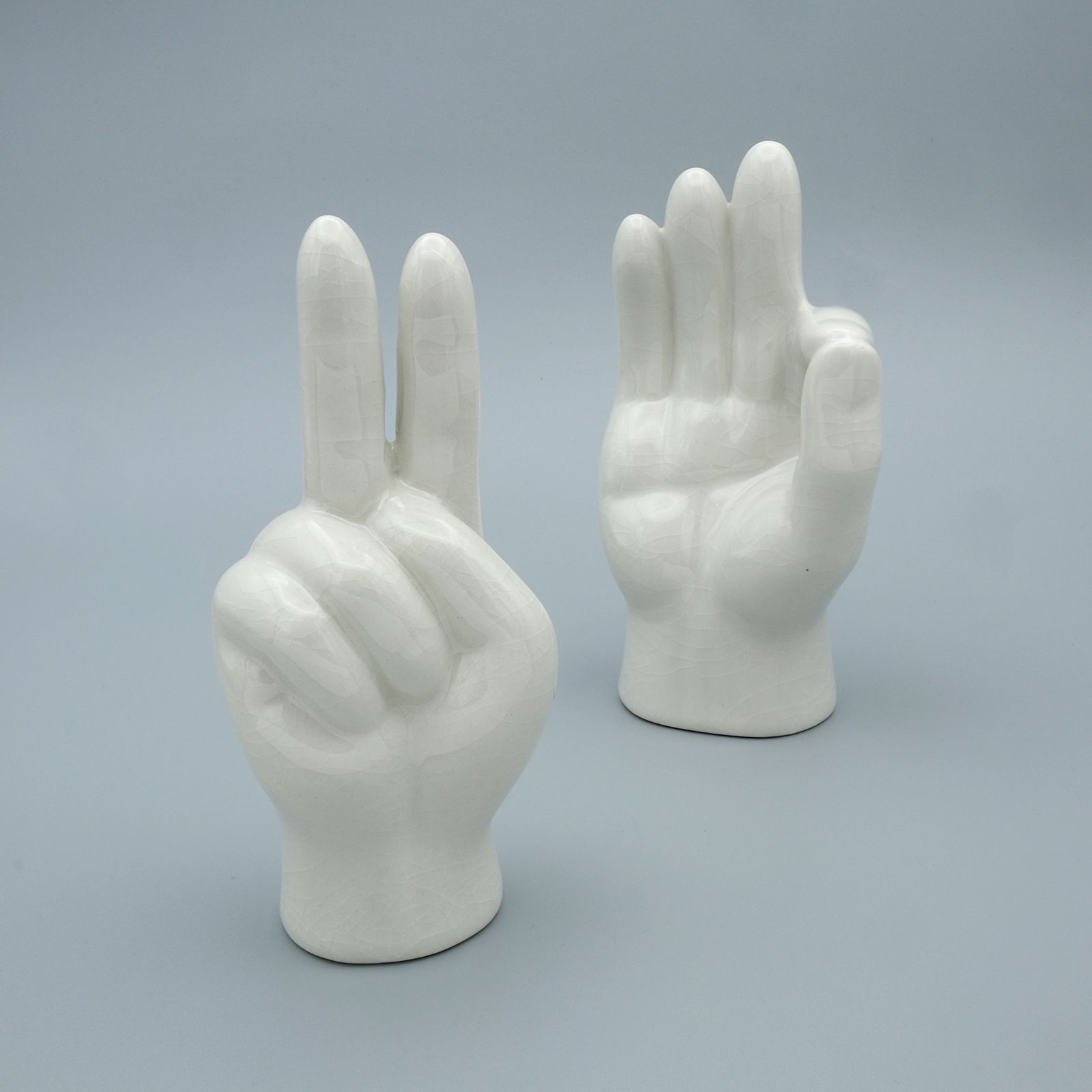Porcelain Hand Objet “OK”