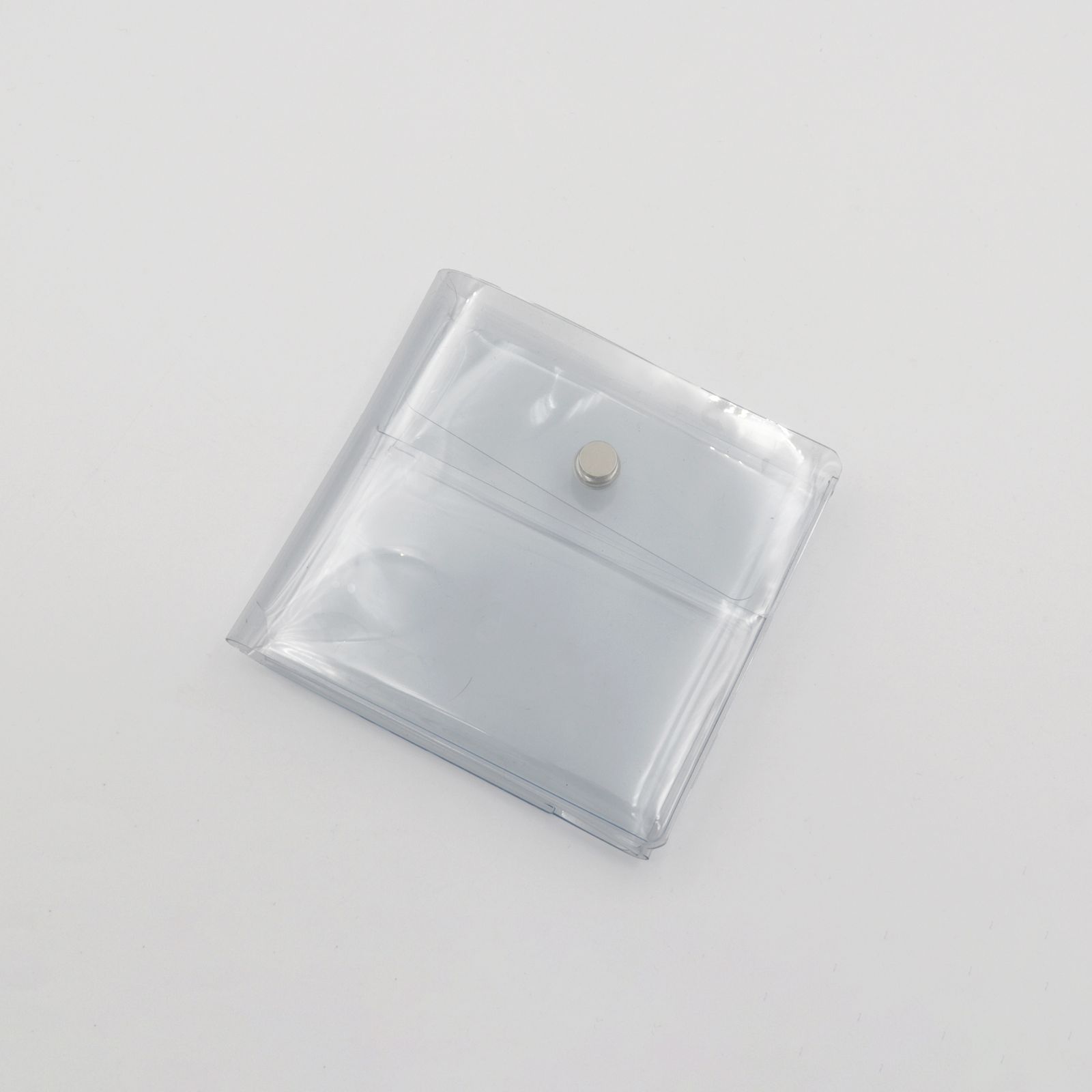 コンビニエンスウォレット（フラット）クリア