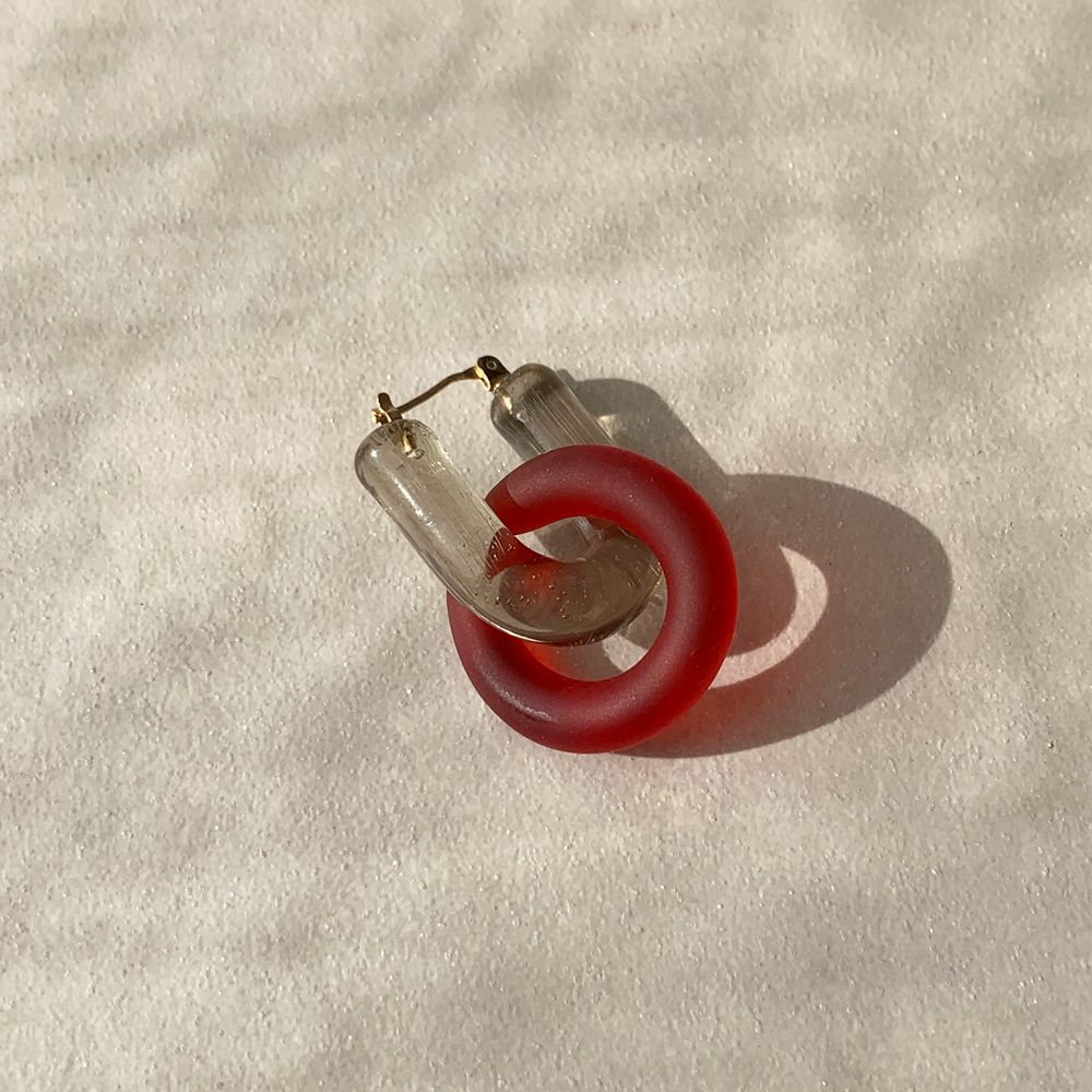 「Glass Hoop "U" Pierce」ピアス(片耳) フェーズ