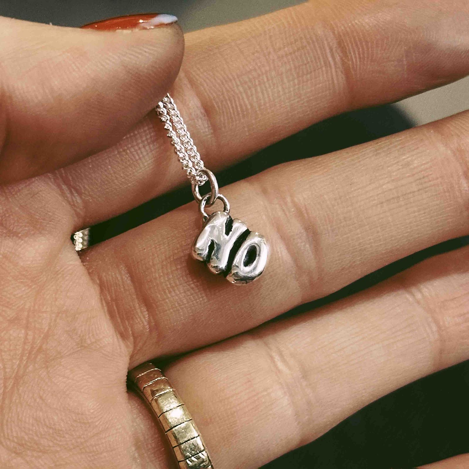 「NO Necklace」ネックレス
