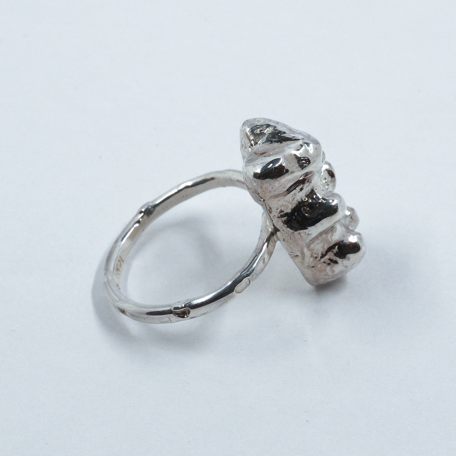 「BEAR RING」リング
