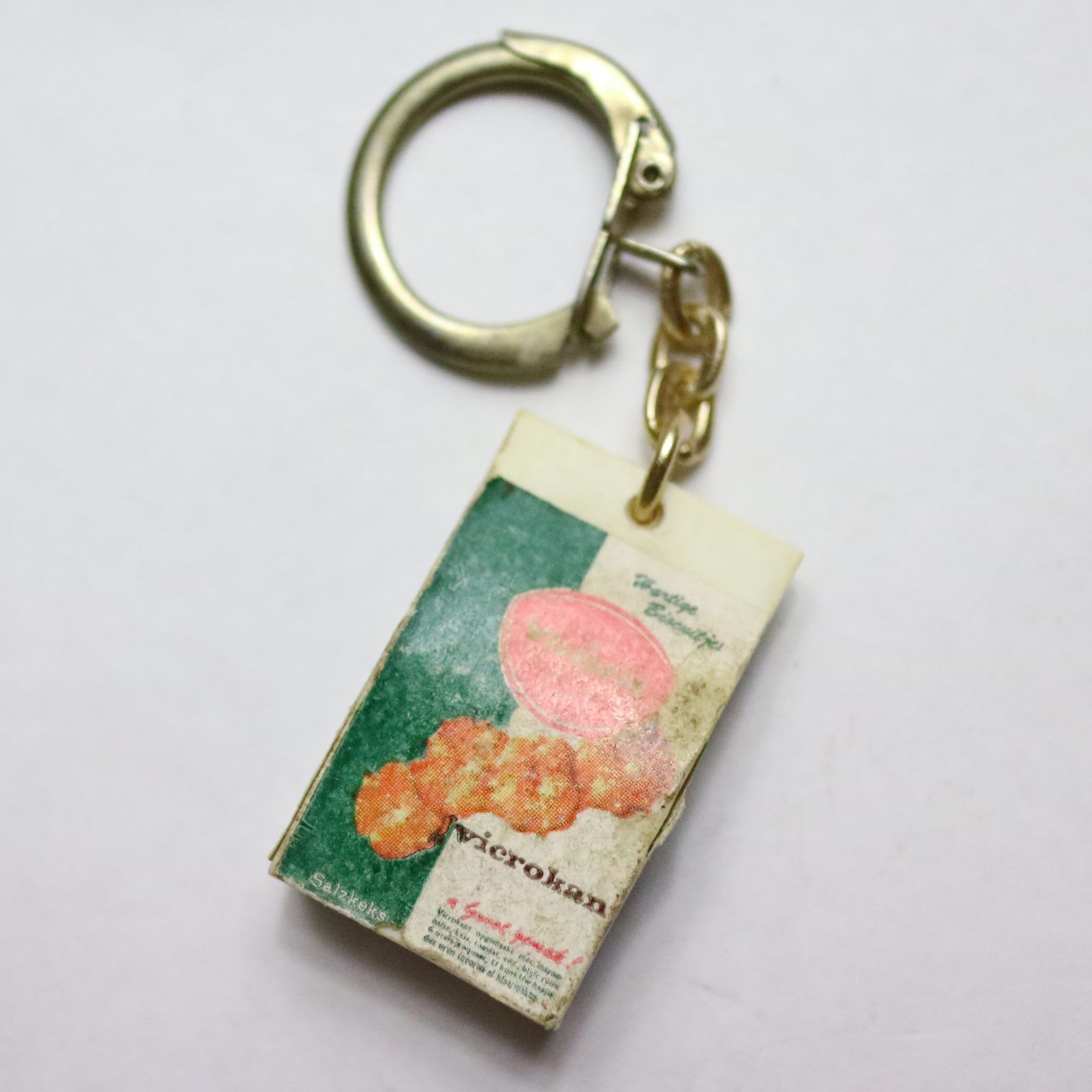 Victoria "vicrokant" フレンチキーホルダー