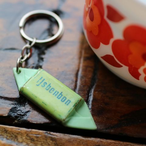 Fortuin dockum ijsbonbonフォルトゥンドックム オランダ菓子 フレンチキーホルダー