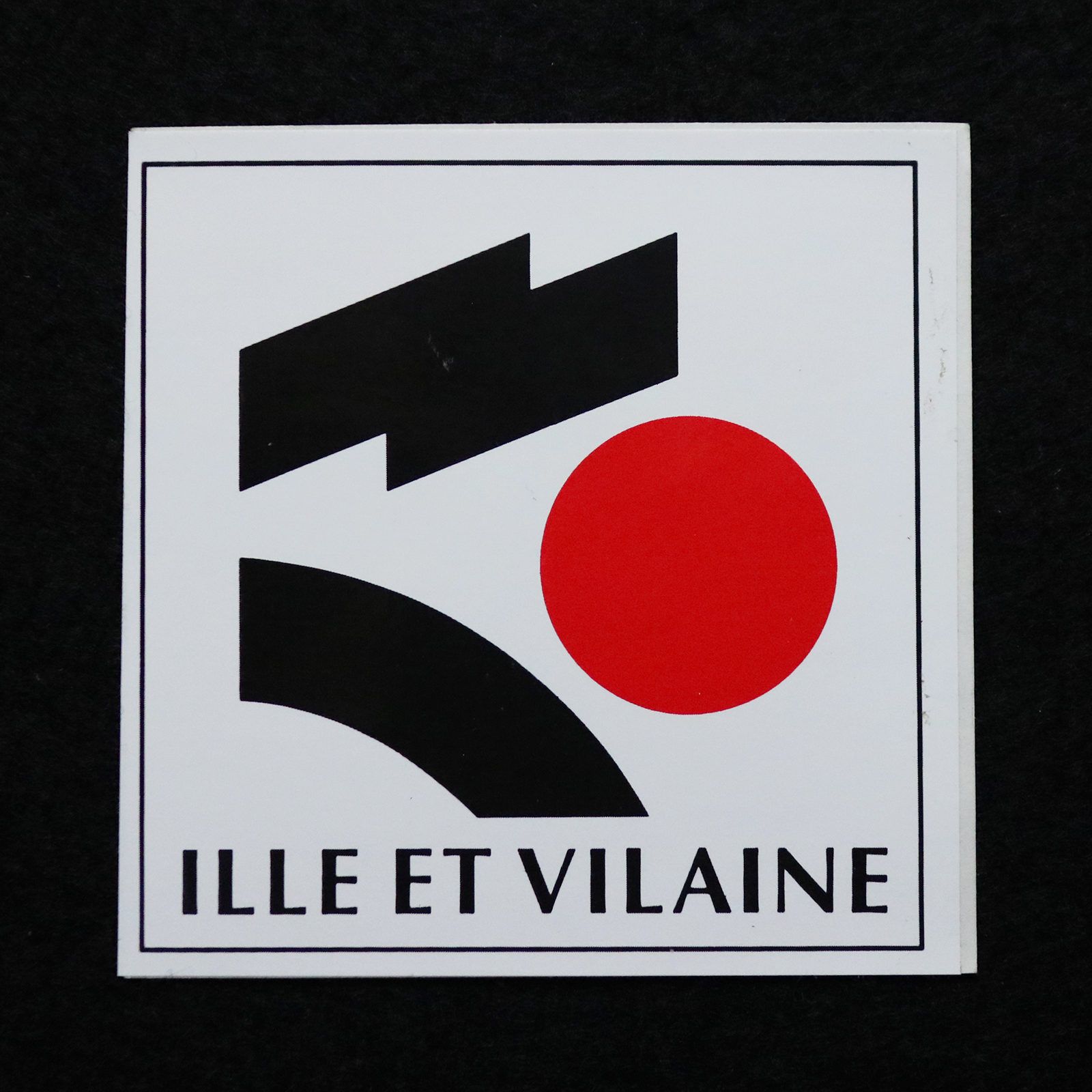 ILLE ET VILAINE ヴィンテージフレンチステッカー