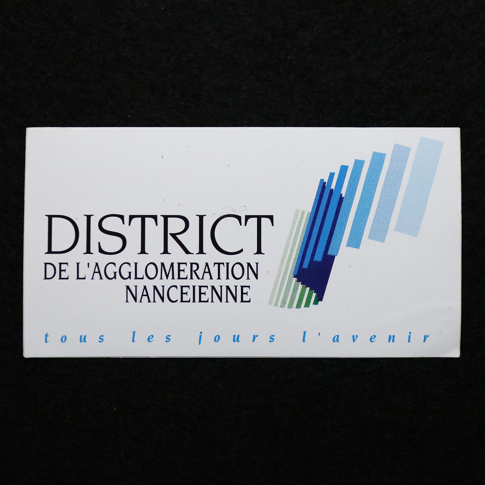 DISTRICT ヴィンテージフレンチステッカー