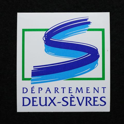 DEUX-SEVRES ヴィンテージフレンチステッカー