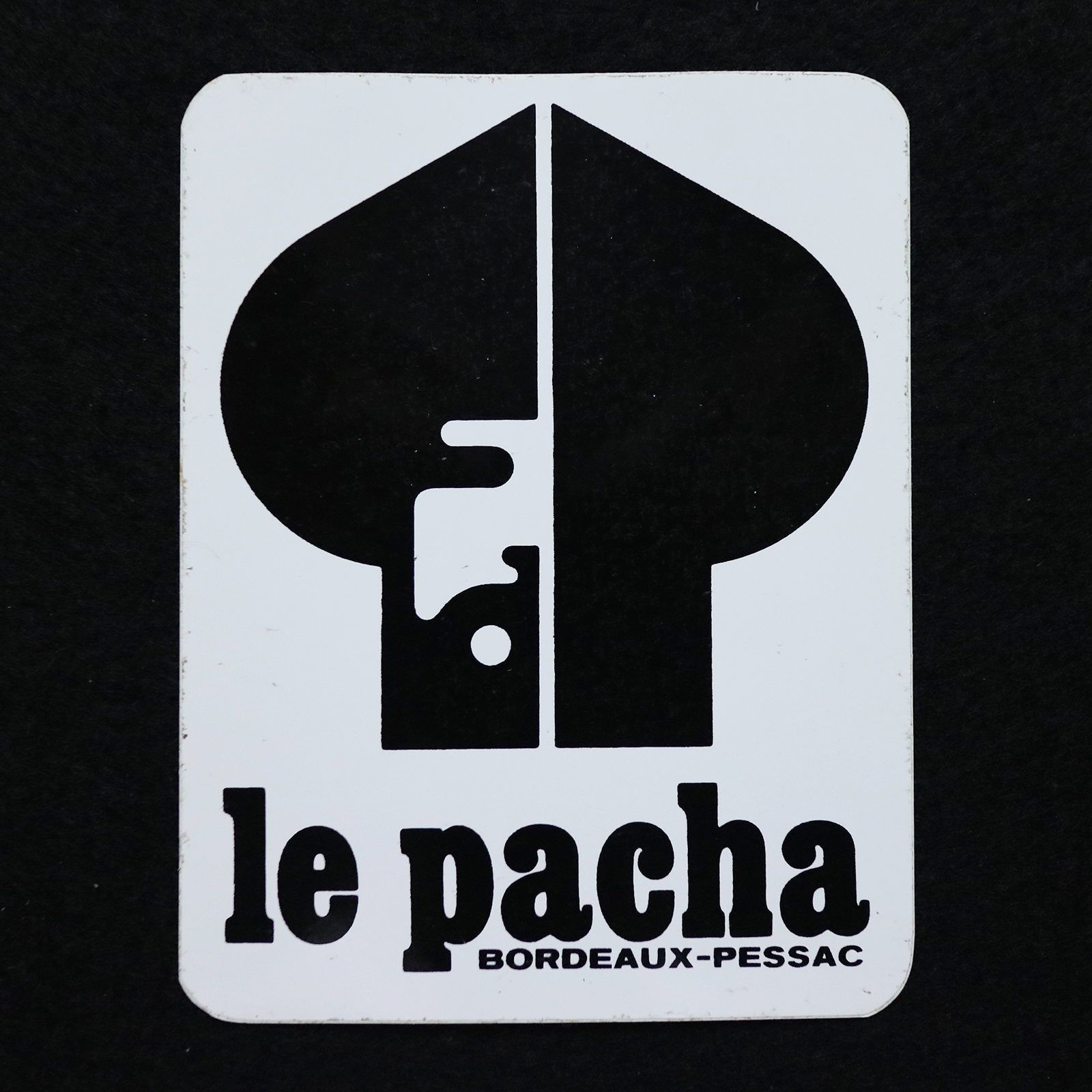 le pacha ヴィンテージフレンチステッカー