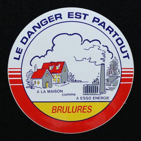 LE DANGER EST PARTOUT ヴィンテージステッカー