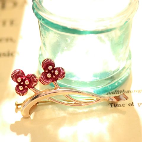 プラスチックブローチ「花」