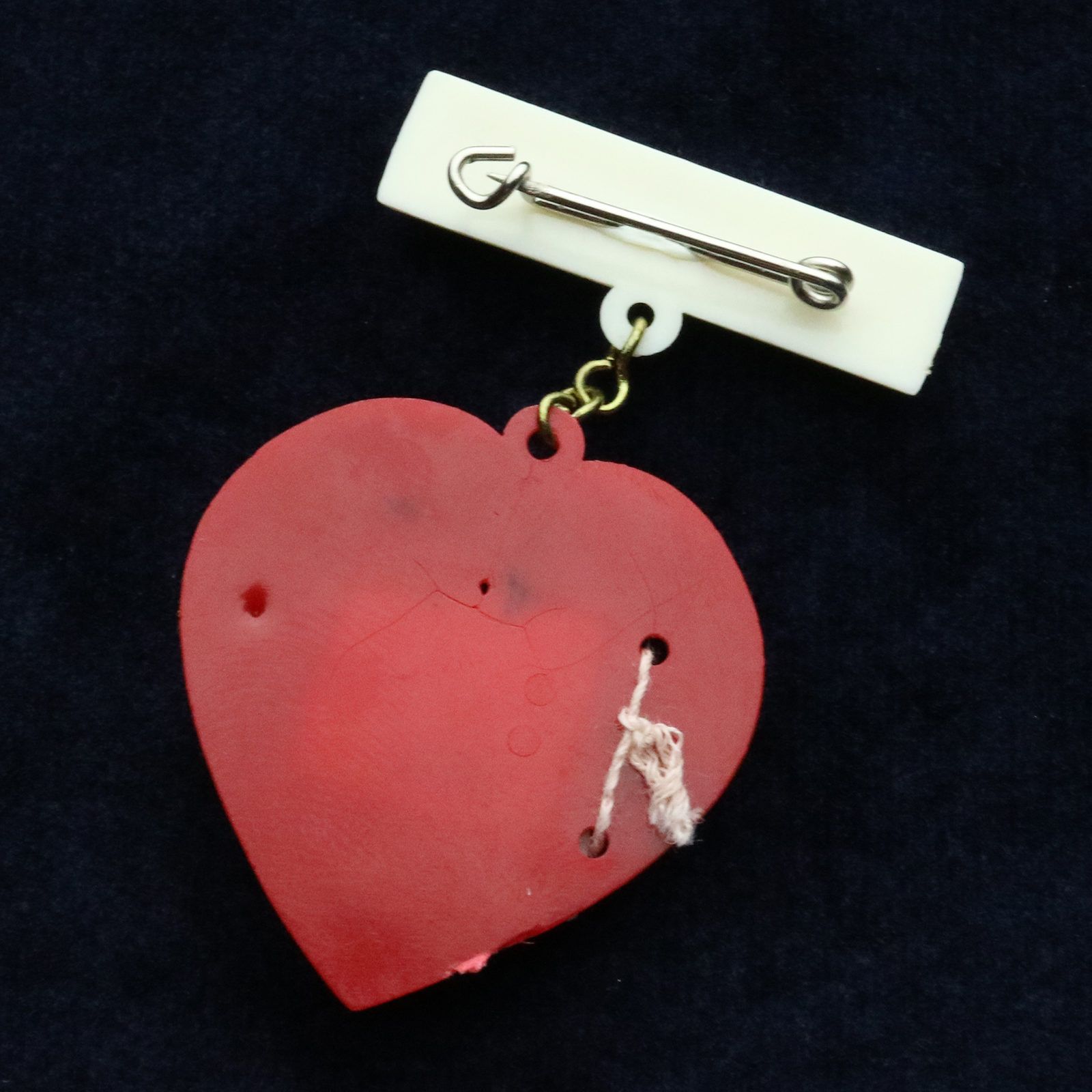 プラスチックブローチ「ハート&クローバー」