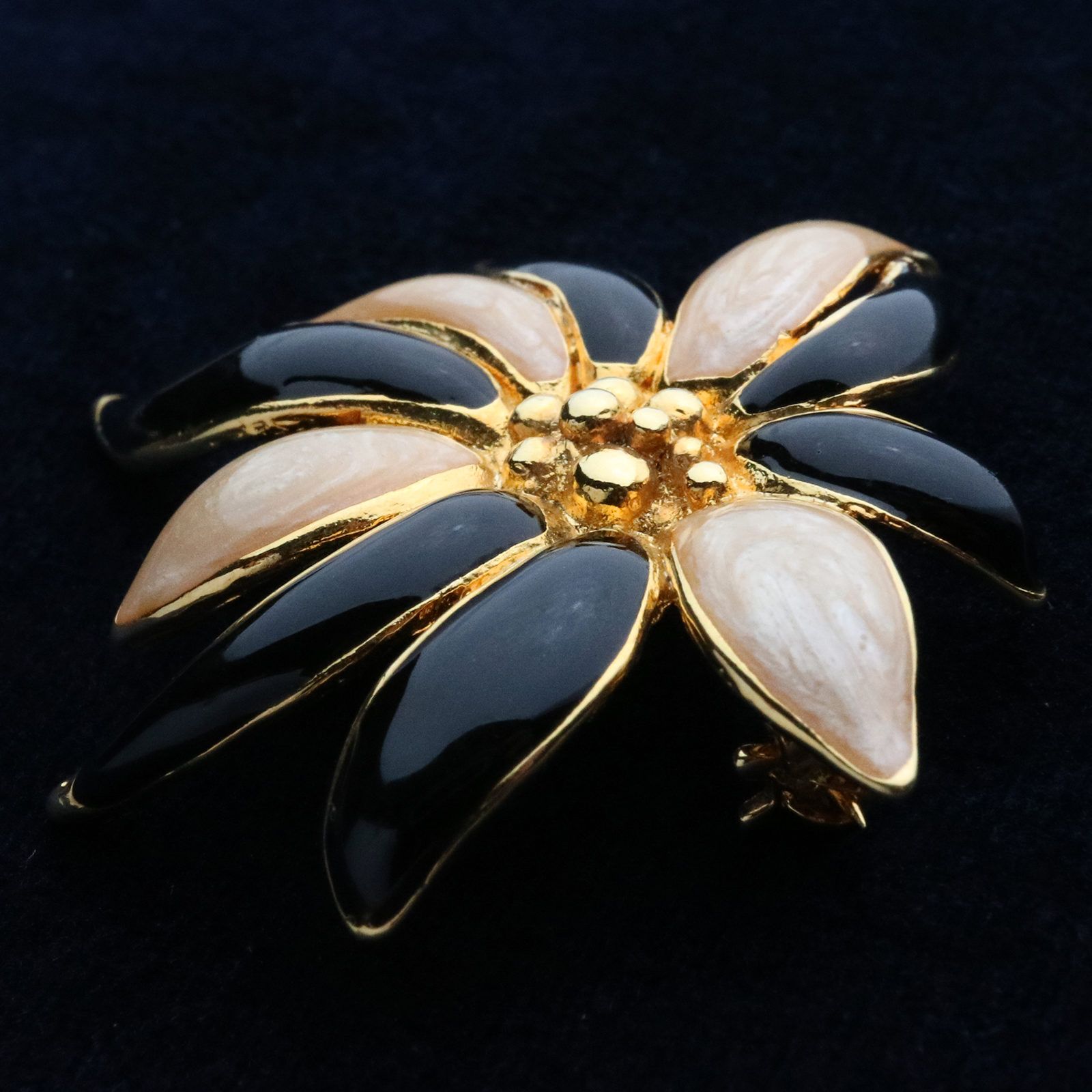 メタルブローチ「花」