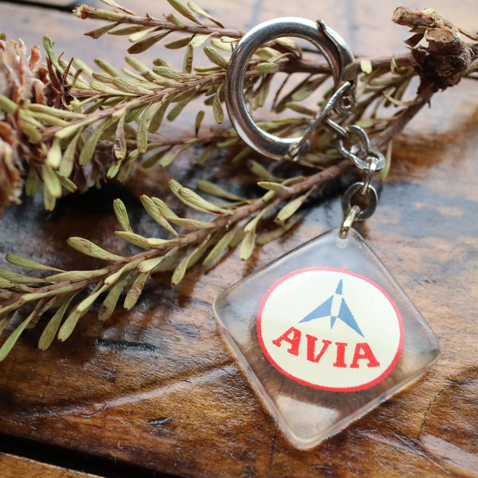 AVIA モータオイル ブルボンキーホルダー