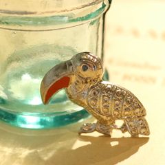 メタルブローチ「オオハシ」