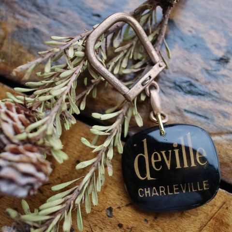 deville ド・ヴィル ブルボンキーホルダー