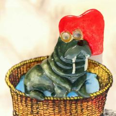 プラスチックブローチ「セイウチ」