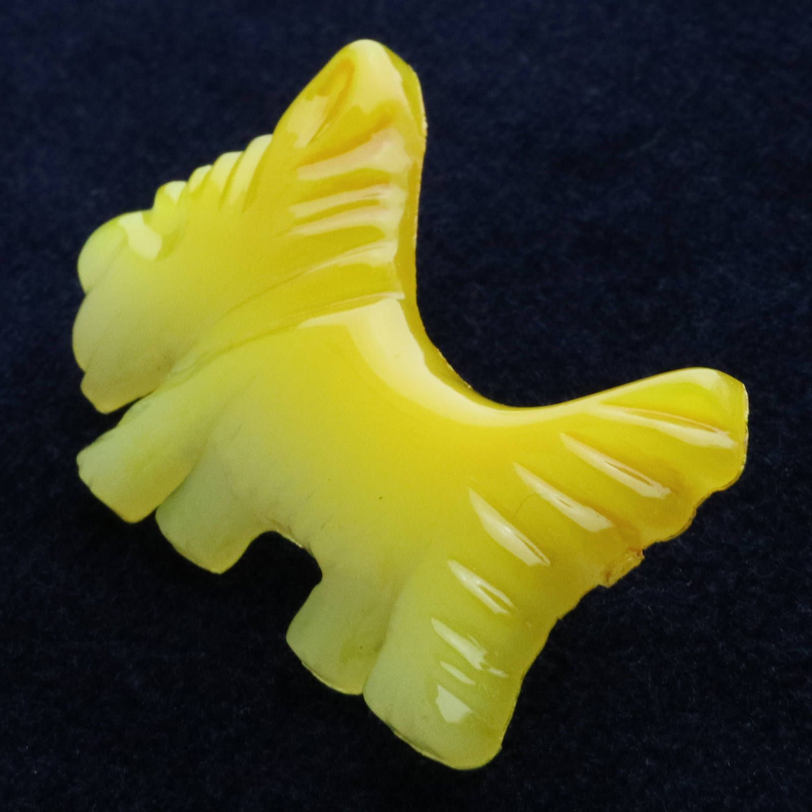 プラスチックブローチ「ヨークシャテリア」