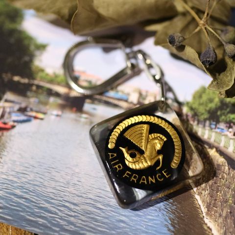Air France エールフランス 海馬ロゴ ブルボンキーホルダー