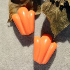 イヤリング「ネオンリリー」