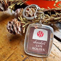 VAN HOUTEN  "chocolat" ヴァンホーテン ココア フレンチキーホルダー